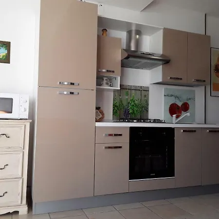 G&g1 Con Giardino Privato Daire Nonio